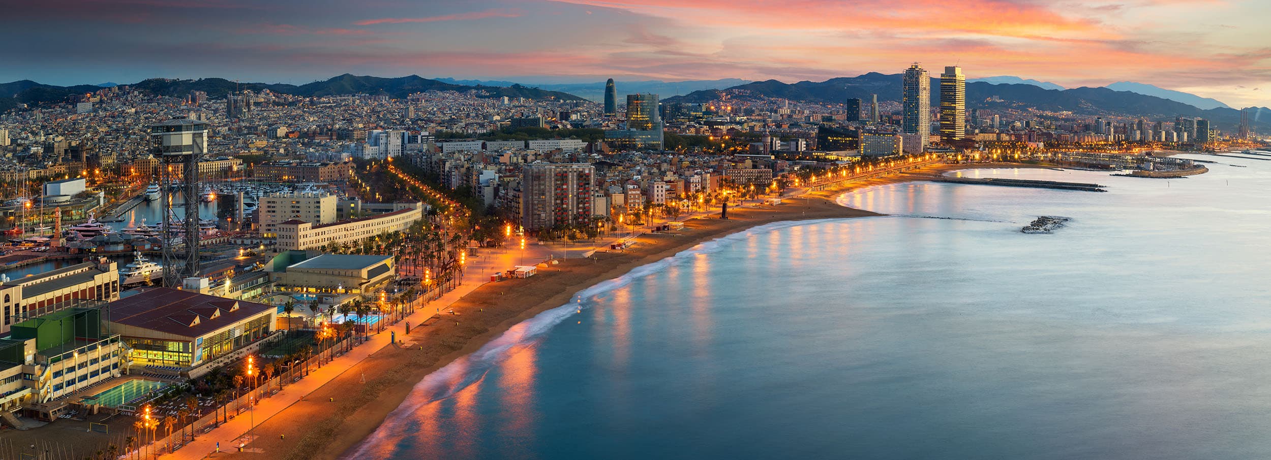 Picture of Barcelona at night